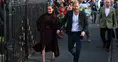 Kraliyetten kopuşun ardından sürpriz dönüş: Harry ve Meghan İngiltere sokaklarında