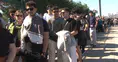 Kanye West konserine giden binlerce kişi stadyum önünde toplandı
