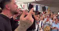 Mahmut Orhan pazar tezgahında dünya müziği çaldı