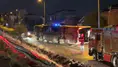 Otobüs yan yola savruldu, motosikletli yardıma koştu