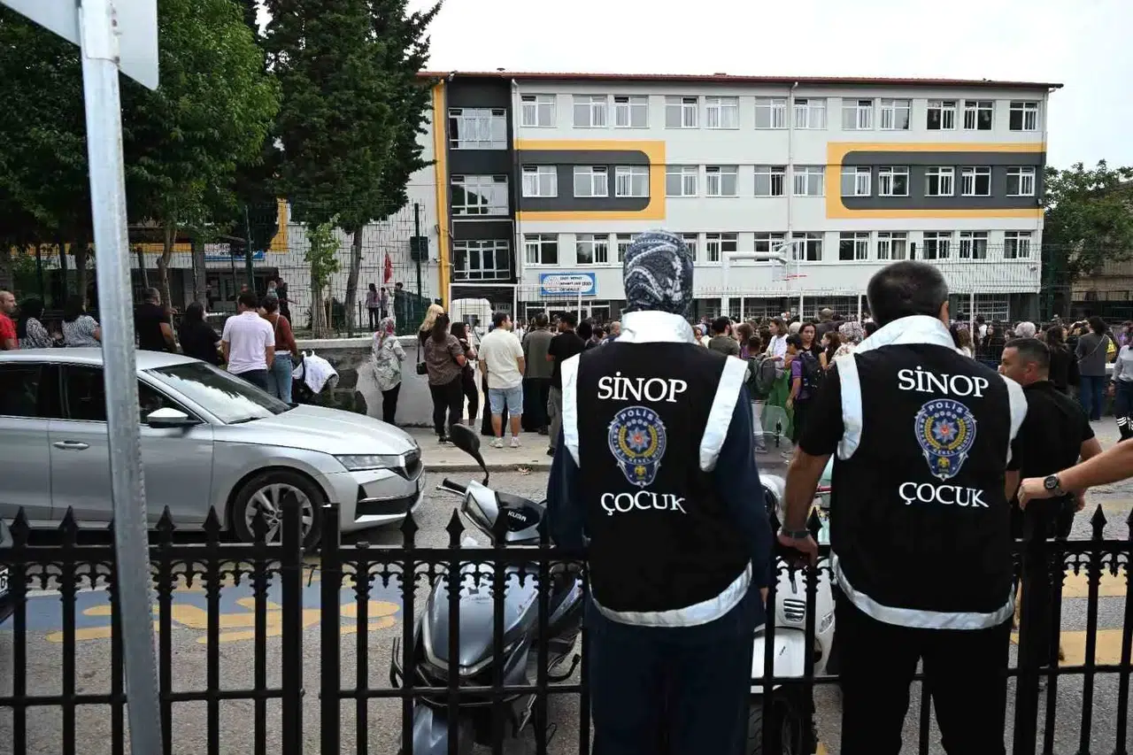 Sinop'ta öğrencilerin güvenliği için jandarma ve polisten ortak seferberlik