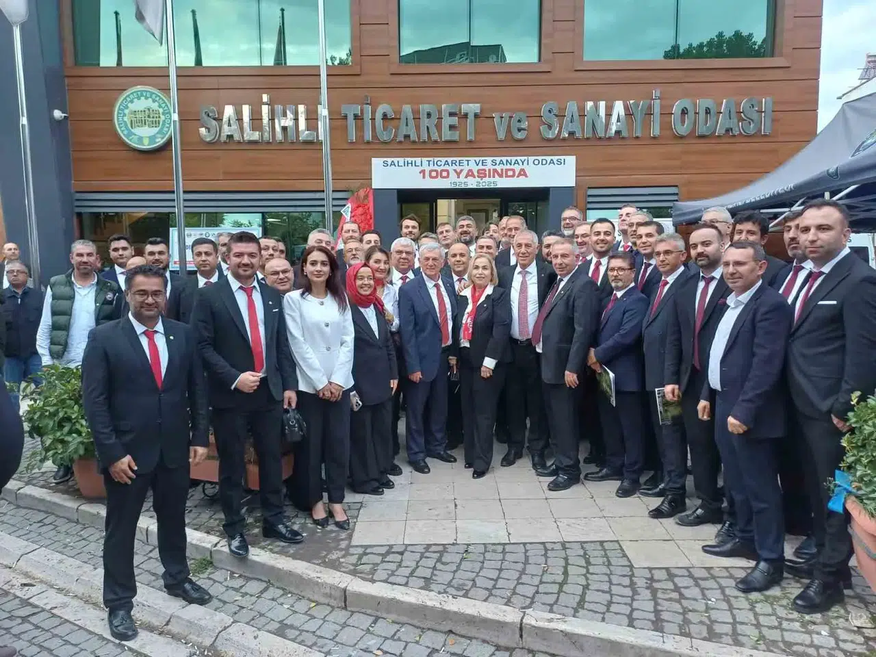Salihli TSO sandıklarında beyaz liste zaferi: 13 komitede ipi göğüslediler