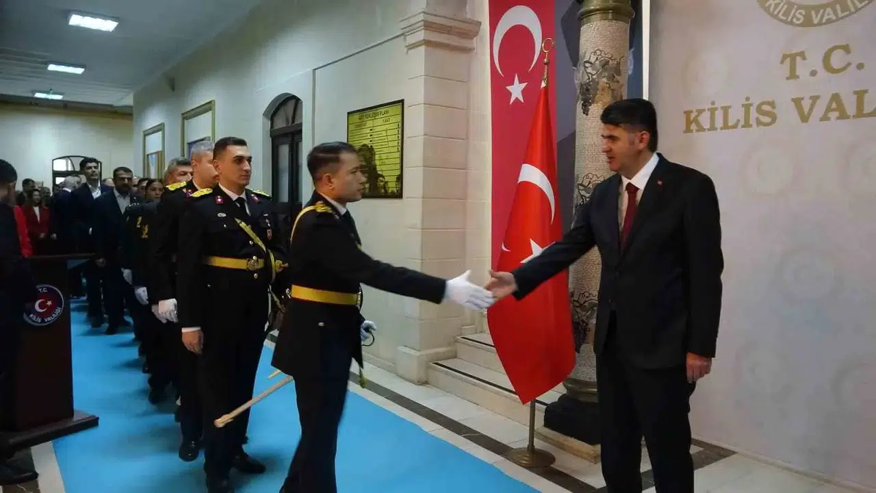 Kilis'te Cumhuriyet coşkusu: Valilikte resmi kabul töreni gerçekleşti