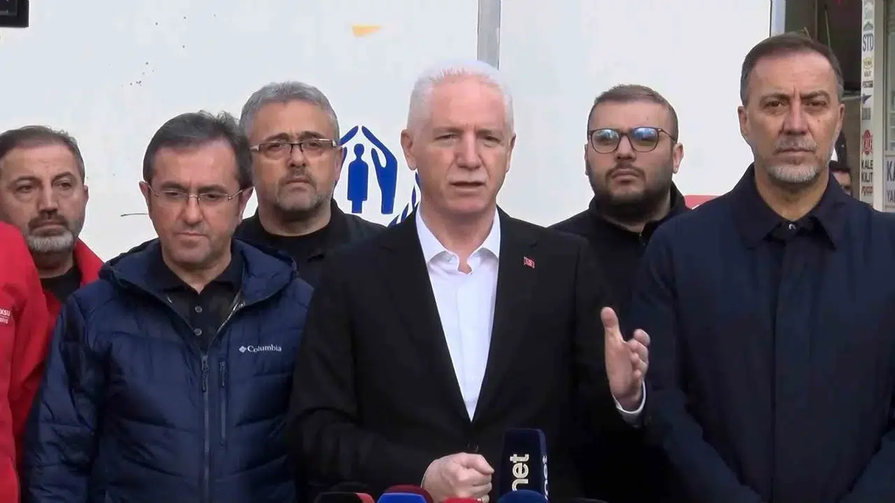 Ayazağa'da sel felaketinin izleri siliniyor: Dere yatağındaki son engel de kalkıyor