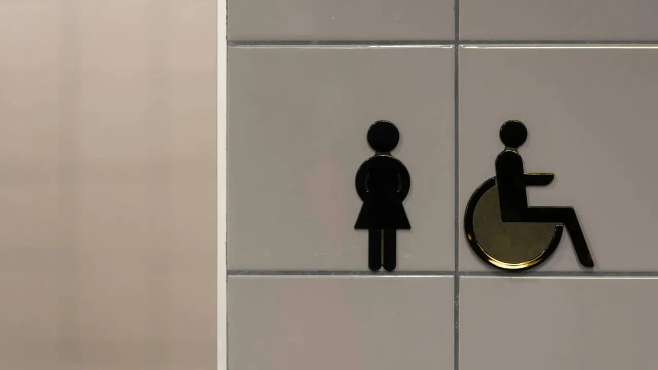 Bilecik'te okulda büyük panik: Tuvalette silah ve ölüm listesi bulundu