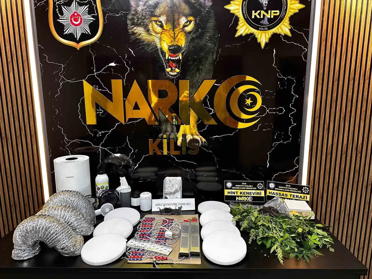 Kilis'te narkotik operasyonları 8 kişi cezaevine gönderildi