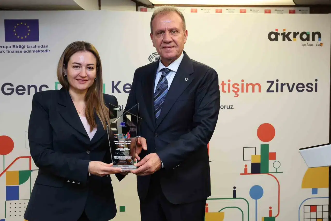 Antalya genç dostu şehirler listesinde ödül aldı