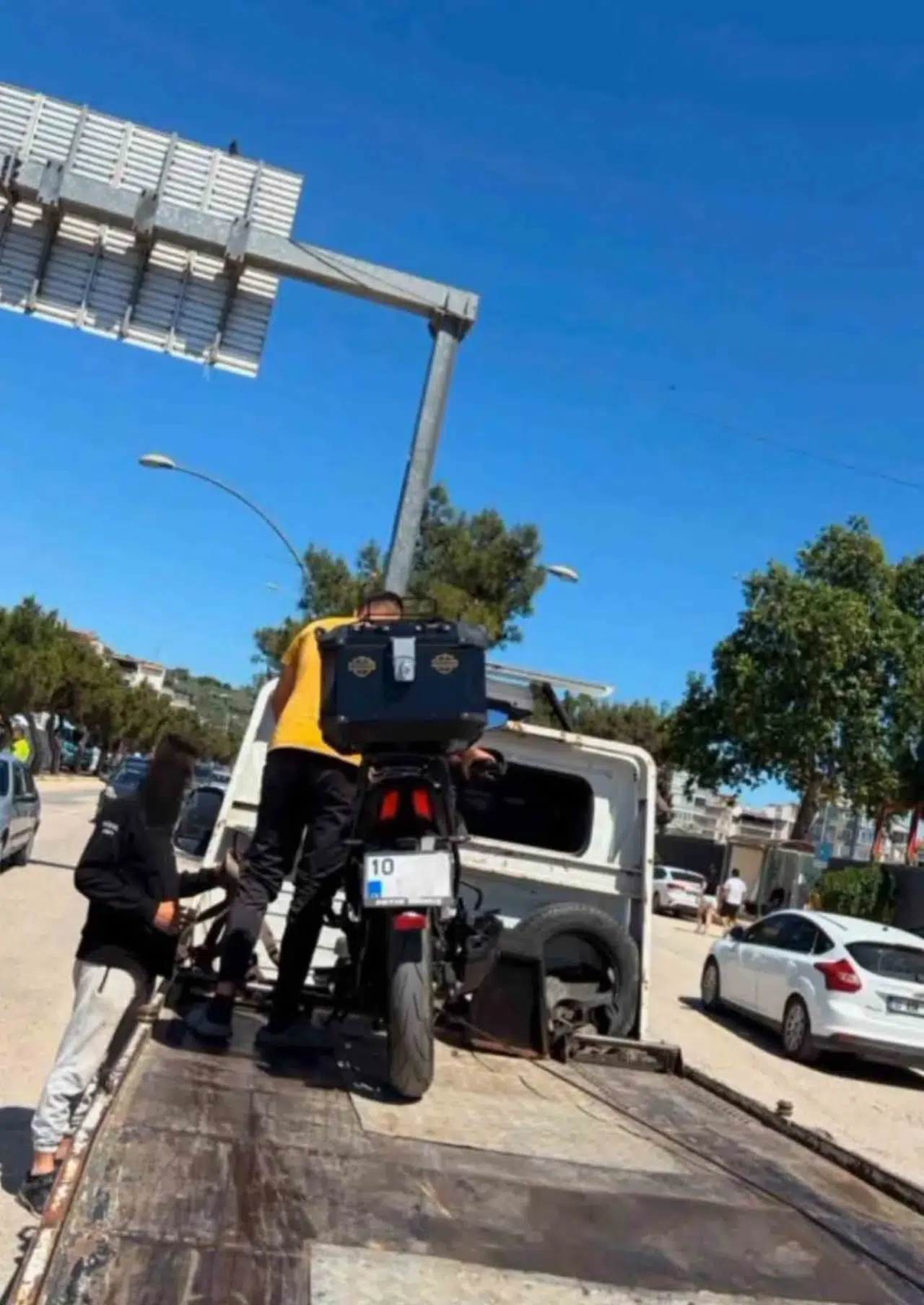 Erdek'te polisten kaçan ehliyetsiz sürücüye rekor ceza