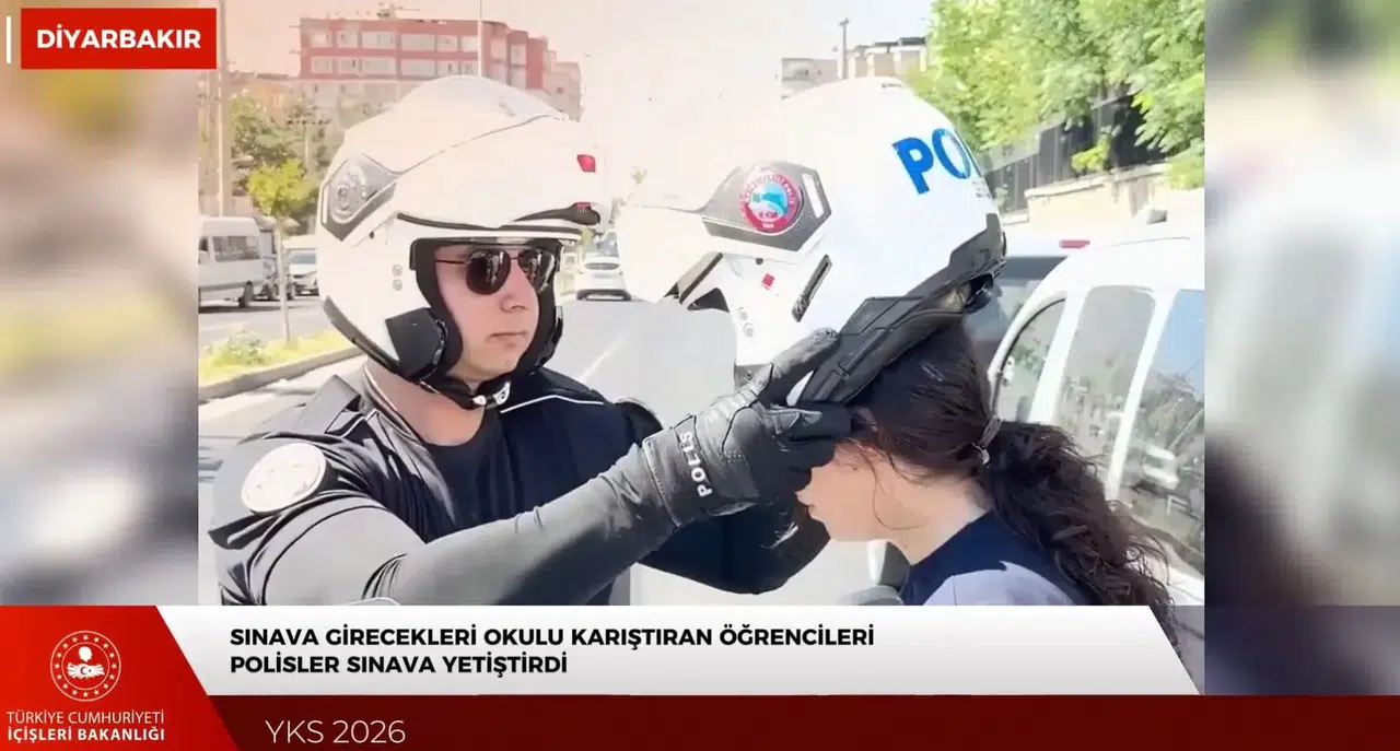 YKS günü polisten öğrencilere hızlı ulaşım desteği