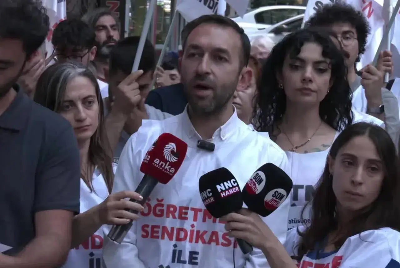 Açlık grevindeki öğretmenlerden iktidara tepki: Meclis'te kapılar yüzümüze kapandı