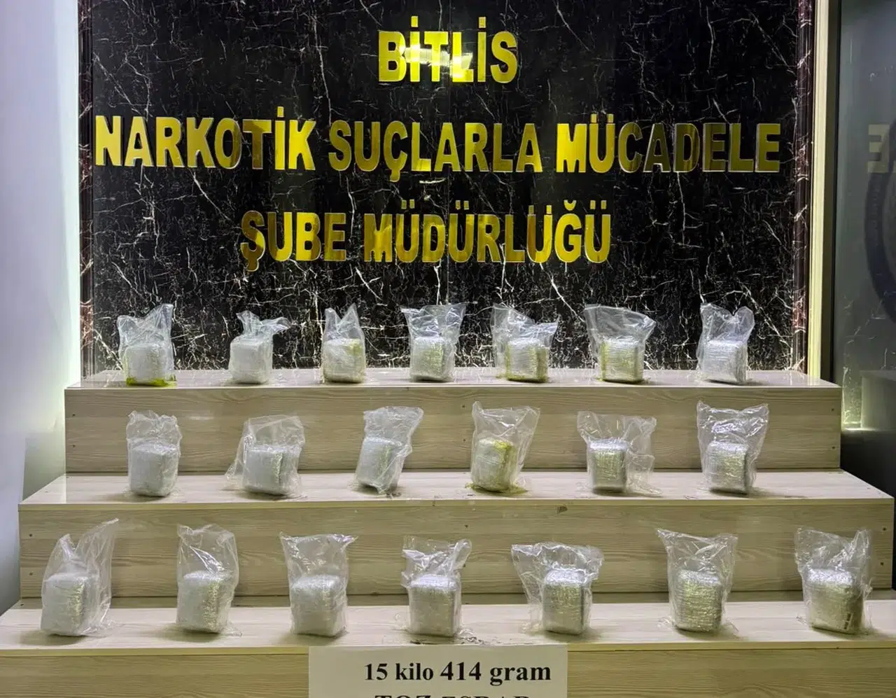 Bitlis'te yakıt deposuna gizlenmiş uyuşturucuya geçit yok