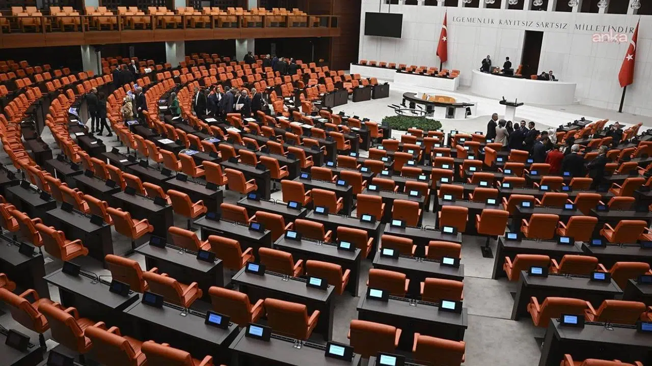 Meclis'te kuryelere yönelik teklife ret oyu