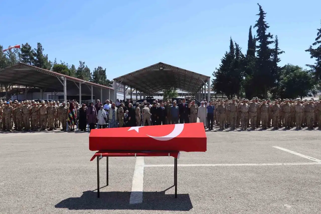 Kilis’te görevli uzman çavuş Selçuk Topaloğlu hayatını kaybetti
