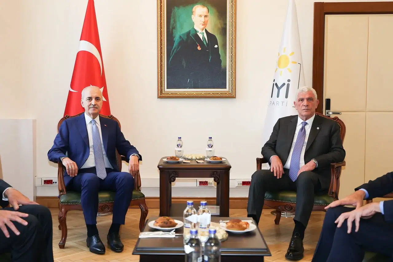 Kurtulmuş ve Dervişoğlu Meclis’te Terörsüz Türkiye gündemini konuştu