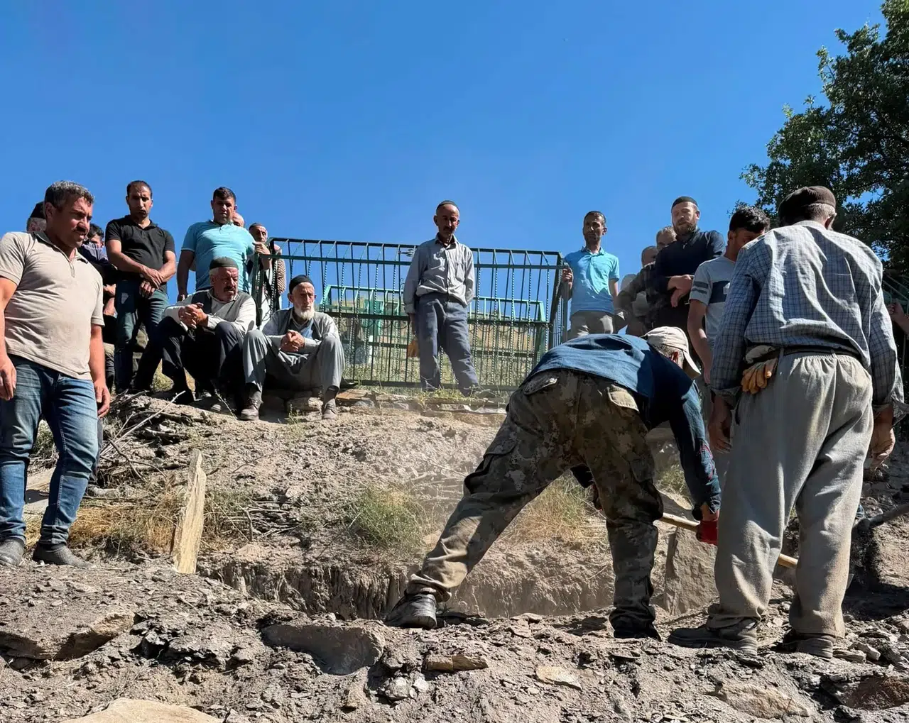 Bitlis’te kadın cinayeti Eşini silahla vuran koca cezaevine gönderildi