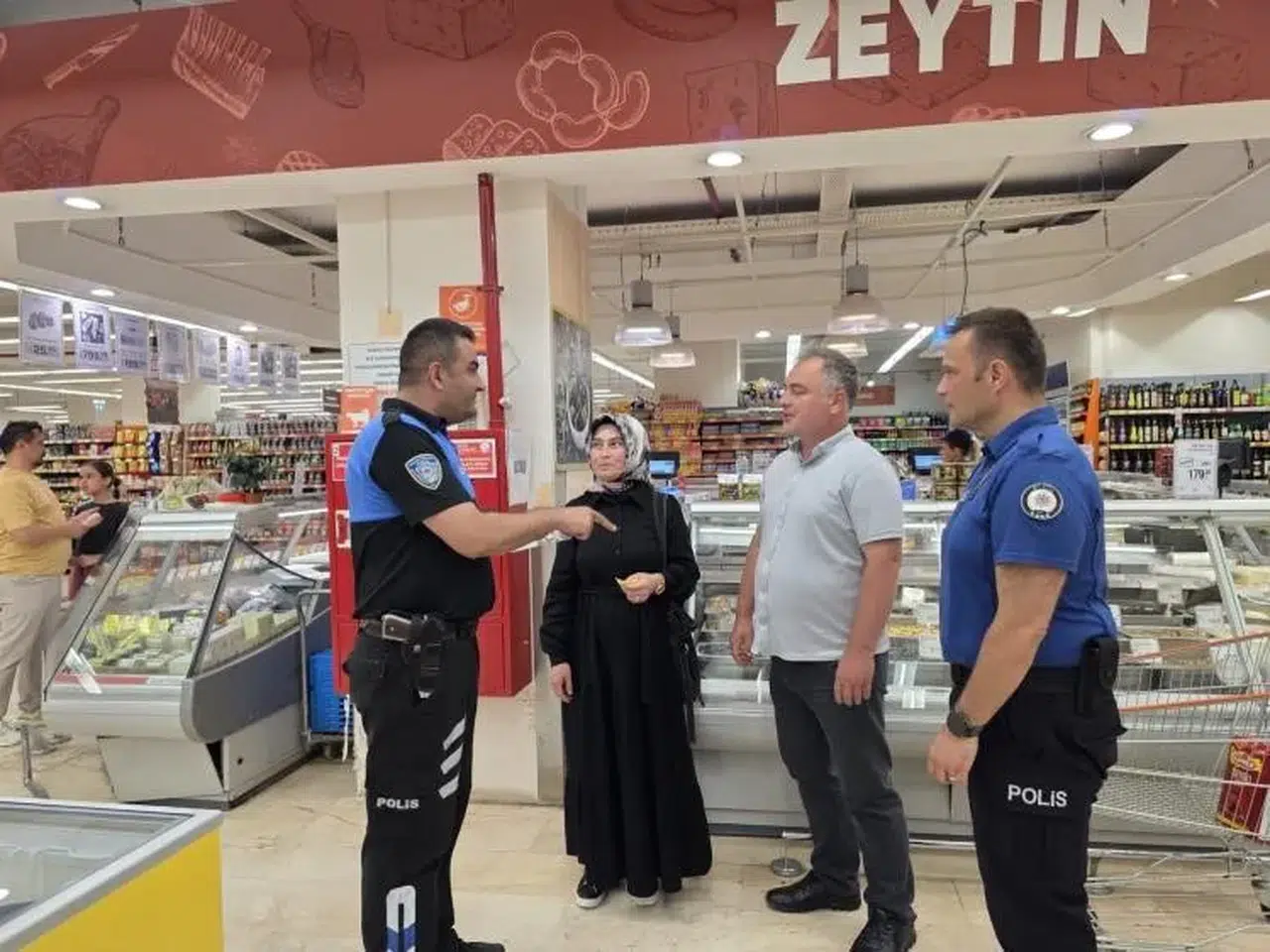 Bozüyük’te polisten esnafa ve vatandaşa yakın takip
