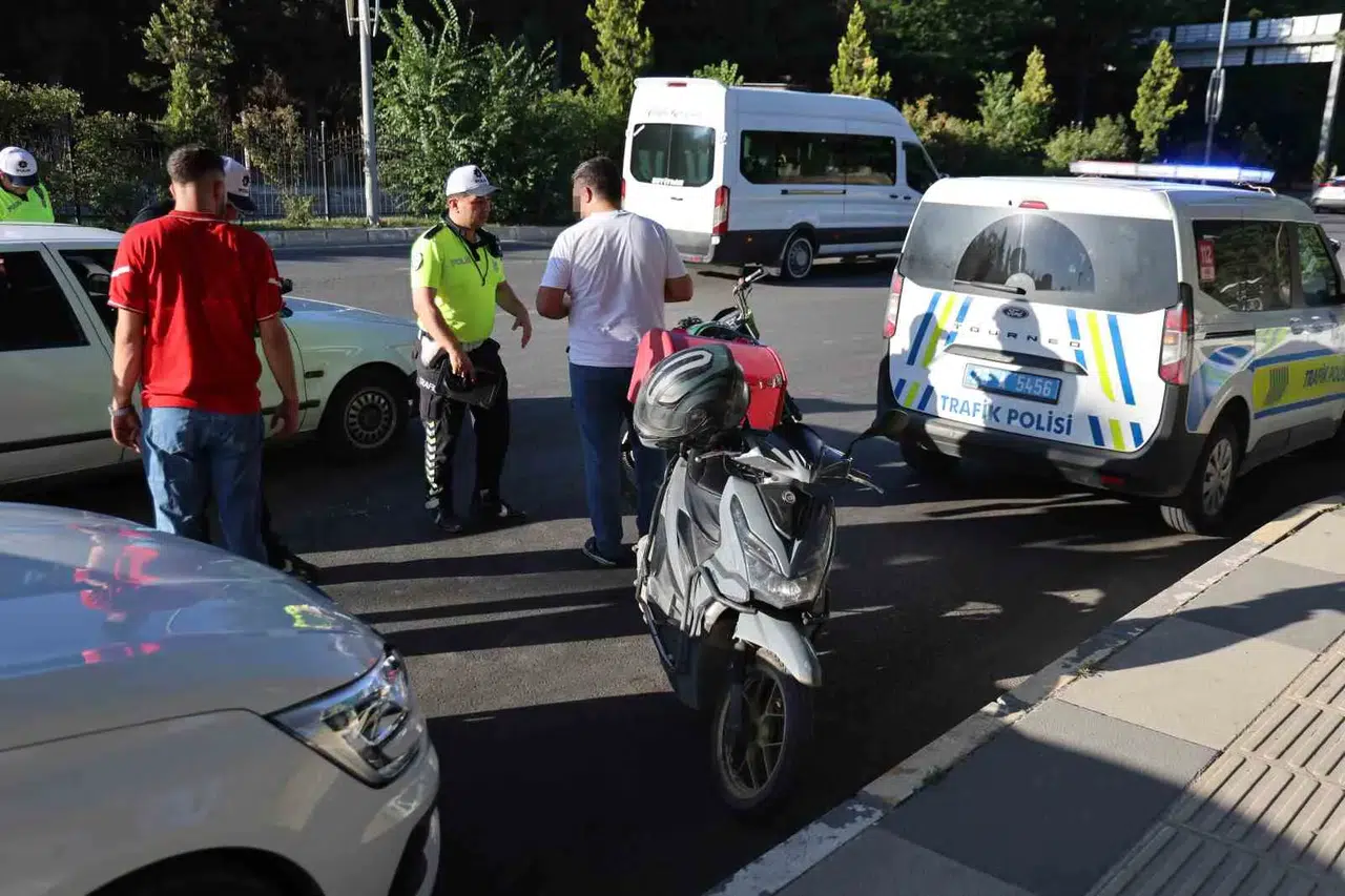 Elazığ’da polisten kaçan motosikletliye rekor ceza