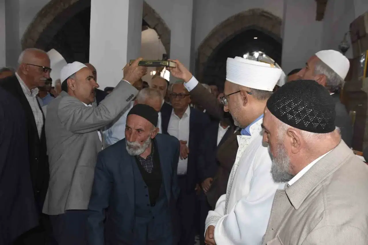 Bitlis'te iki aile arasındaki iki yıllık husumet törenle bitti