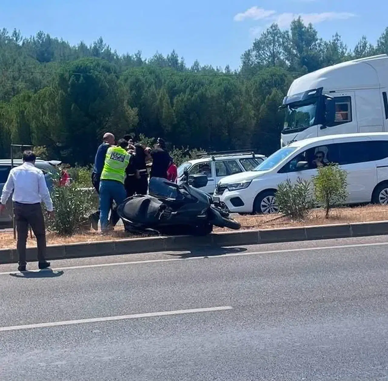 Muğla’da narkotik kovalamacası Polisten kaçan şüpheliler tutuklandı