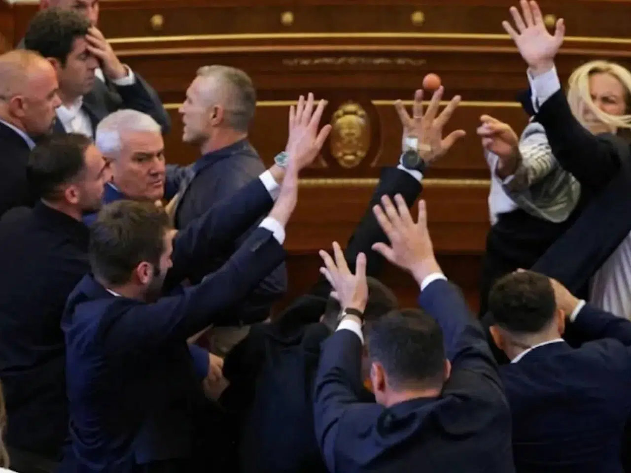 Meclis'te koalisyon krizi: Başbakana şok saldırı