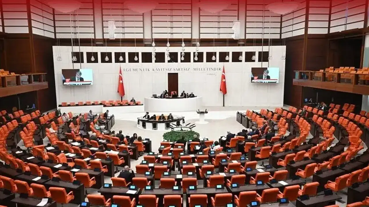Meclis'te dengeler bir kez daha değişti: Yeni Yol Partisi kritik eşiği nasıl aştı?