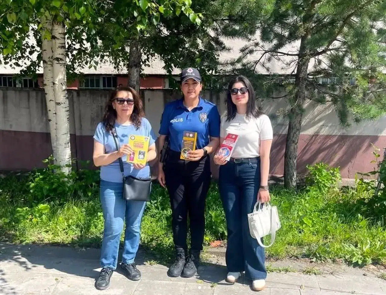 Ardahan’da polisten dijital suçlara karşı uyarı seferberliği