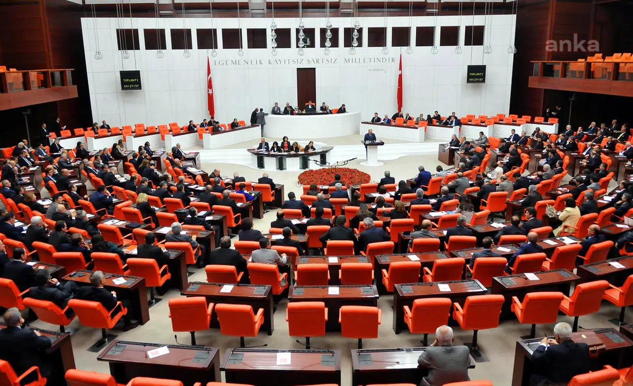 Meclis’te "fezleke" isyanı: Siyasi partilerden ortak irade