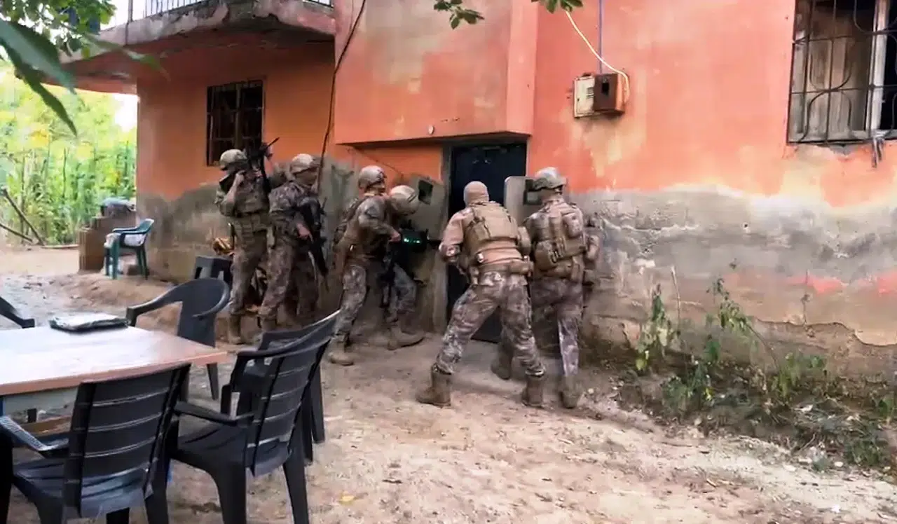 Bitlis'te narkotik operasyonu: Zehir tacirlerine ağır darbe