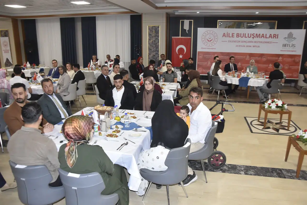 Bitlis'te devlet destekli yuvalar kuruluyor: Vali Karakaya'dan genç çiftlere altın değerinde tavsiyeler