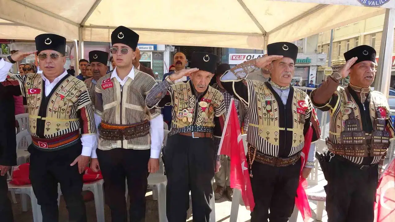 Kilis'te Gaziler Günü'nde vefa yürüyüşü: Kahramanlar onurlandırıldı