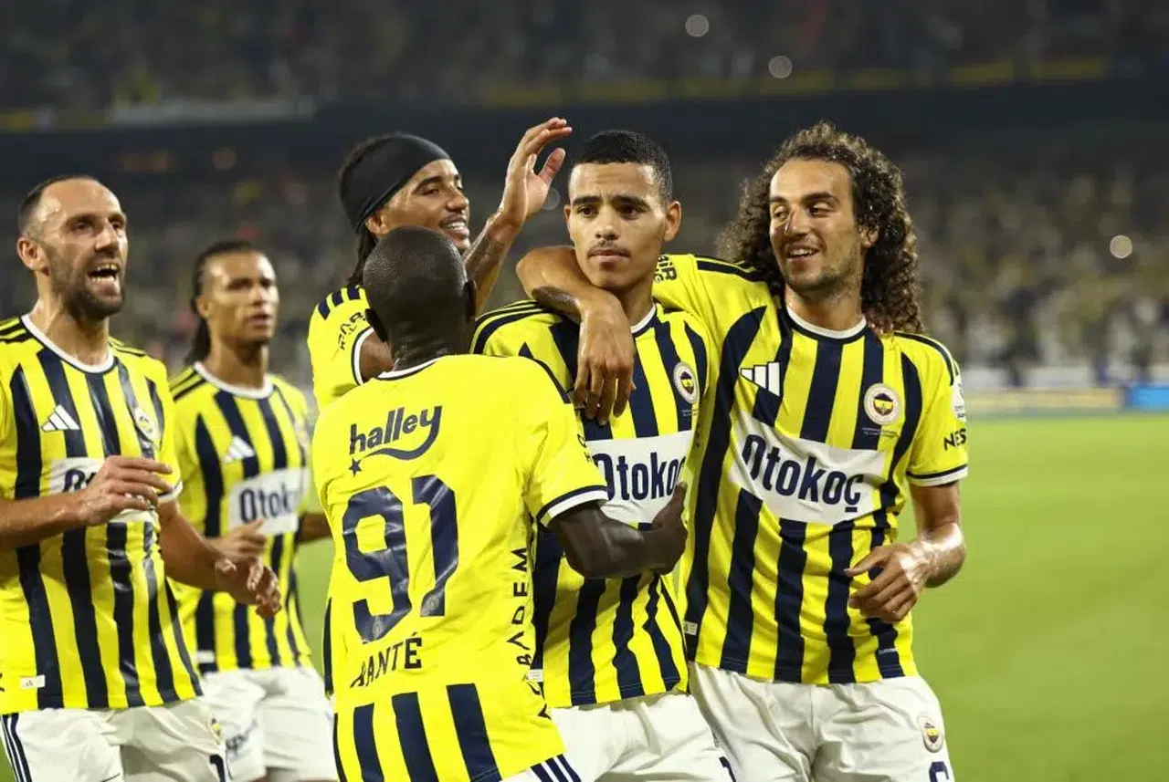 Fenerbahçe'de Avrupa listesi şaşırttı: Yıldız isimler dışarıda kaldı