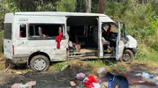 İzmir'de şarampole devrilen işçi servisinde bir can kaybı, 10 yaralı