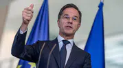 Rutte'nin demokrasi dersi Türkiye'de işlemedi: Polisten sert müdahale!