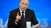 Putin'den barış tekliflerine sert yanıt: Masaya oturmayız