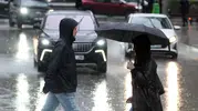 Marmara ve Karadeniz'de sıcaklıklar düşüyor, şiddetli yağış geliyor