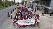 Adıyaman sokaklarında vefa yürüyüşü: Tecrübeye saygı duruşu