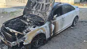 Birecik'te lüks otomobile çifte saldırı: Önce kurşun yağdırdılar, ardından ateşe verdiler