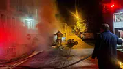 Edirne'de gece yarısı korkutan manzara: Park halindeki araç küle döndü