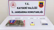 Kayseri'de jandarmadan zehir tacirlerine eş zamanlı baskın