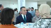 Rektörün kürsüdeki sürprizi: Sınıfında hem babası hem de öğretmeni vardı
