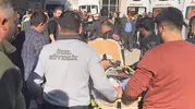 Hakkari'de yürek yakan kaza: İki aracın çarpıştığı yolda minik can hayata tutunamadı