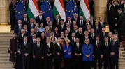 Budapeşte'de tarihi anma: Cevdet Yılmaz dünya liderleriyle yan yana