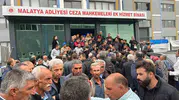 Malatya'daki kadın cinayeti davasında adliye önünde arbede: Adalet arayışı gerilimi tırmandırdı