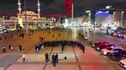 Beyoğlu'nda gece operasyonu: Turistlerin huzurunu bozanlara ağır darbe