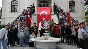 Demirci'de zaman durdu: Bir asra yaklaşan o tarihi kare yeniden hayat buldu
