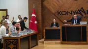 Konyaaltı'nda İpler Koptu: Belediye Meclisi'nde İstifa Sonrası Arbede