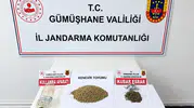 Çorak Köyü yolunda şüpheli duruş: Jandarmadan uyuşturucu operasyonu