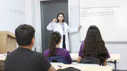 Mersin'de eğitim seferberliği: 8 bin öğrenci için ders zili ücretsiz kurslarda çaldı