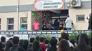 Kanserle mücadelesini kazanan Buse, okul sıralarına zaferle döndü