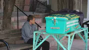 Soma'daki acı veda: 13 yaşındaki Yaşar babasının tabutuna böyle veda etti